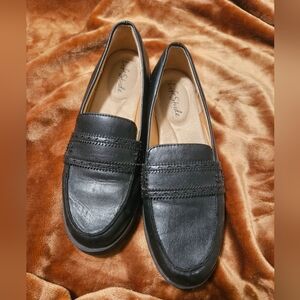 Life Stride Classic Black Slip-On Shoes